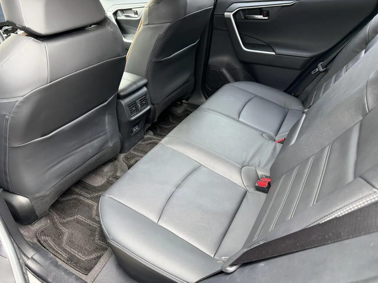 Toyota 2022 RAV4 Rongbo 2.0 Stepless Two-Drive Fashion Plus Edition Automatic Gear 5