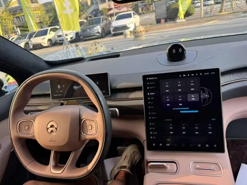 NIO 2024 ES6 75kWh automatic gear 2