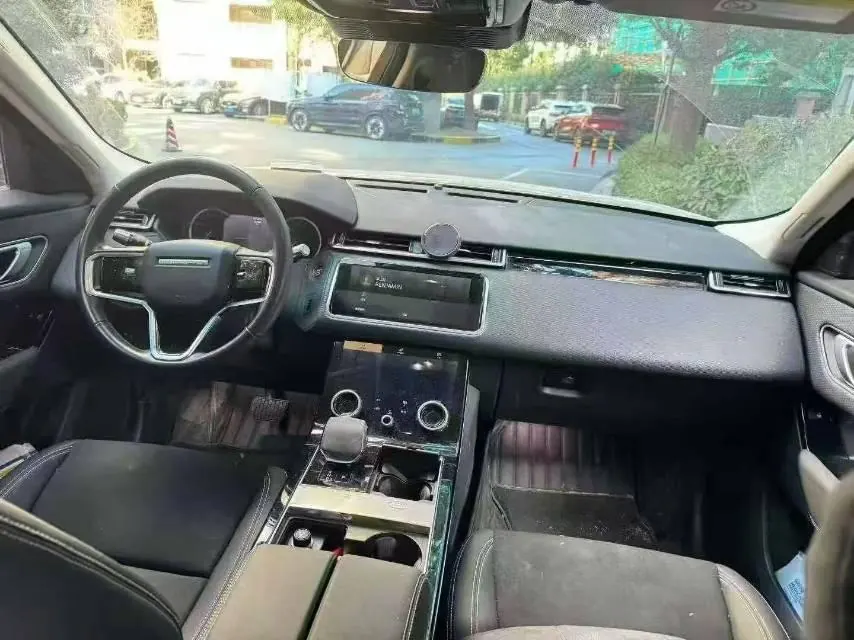 Land Rover Range Rover Star Pulse (Imported) 2024 Range Rover Star Pulse 2.0T Dynamic SE Automatic Gear 3