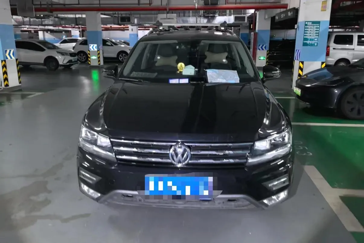 Volkswagen 2020 Tiguan L 2.0TSI 330TSI Two-Drive Smart Deluxe Automatic Gear 2