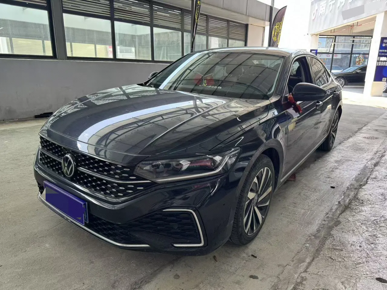 Open image lightbox: Volkswagen 2022 Passat 2.0TSI 330TSI Star Elite Edition Automatic Gear