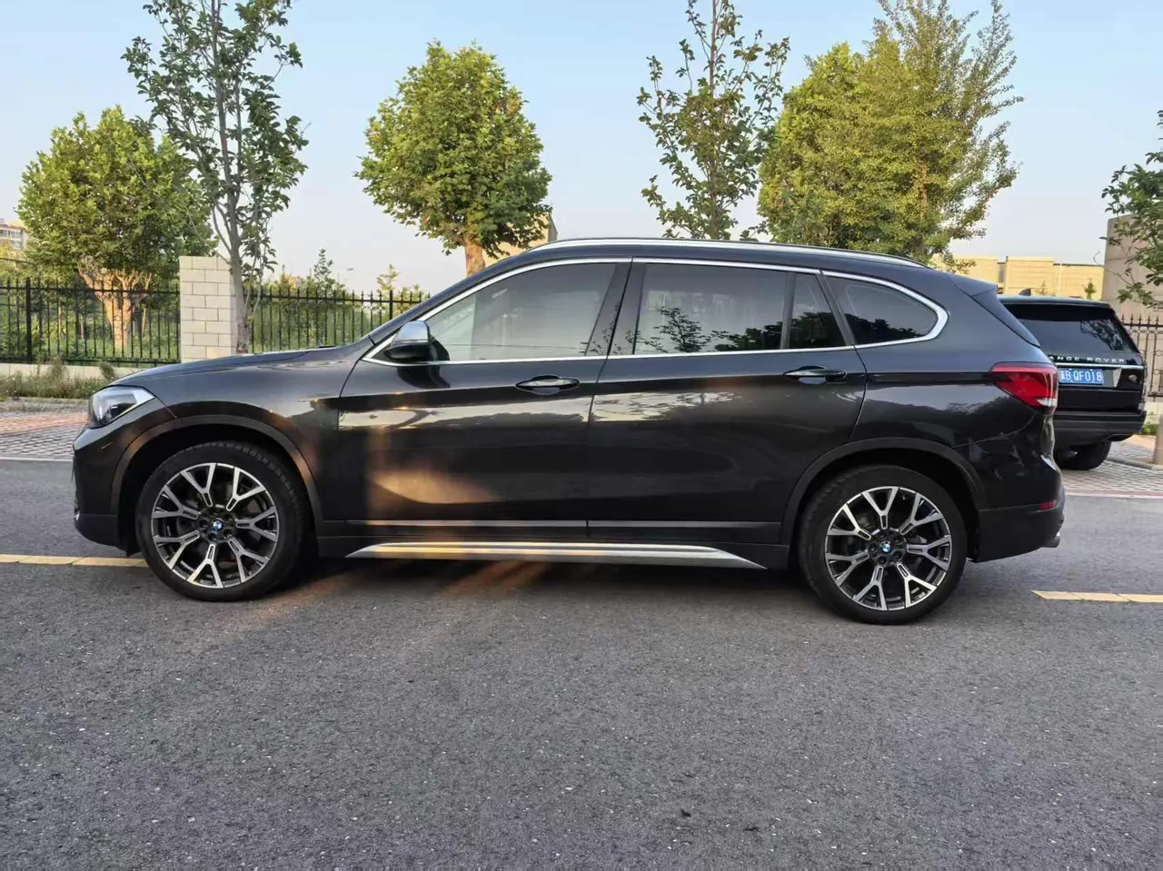 BMW 2021 X1 xDrive25Li 2.0T exclusive automatic gear 3