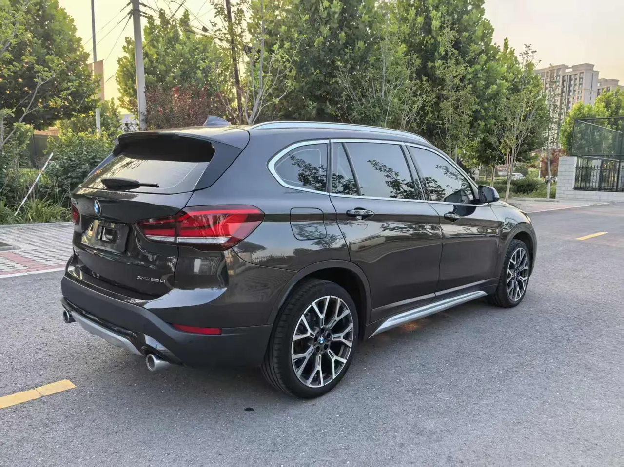 BMW 2021 X1 xDrive25Li 2.0T exclusive automatic gear 6