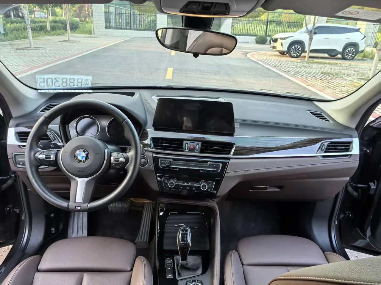 BMW 2021 X1 xDrive25Li 2.0T exclusive automatic gear 9