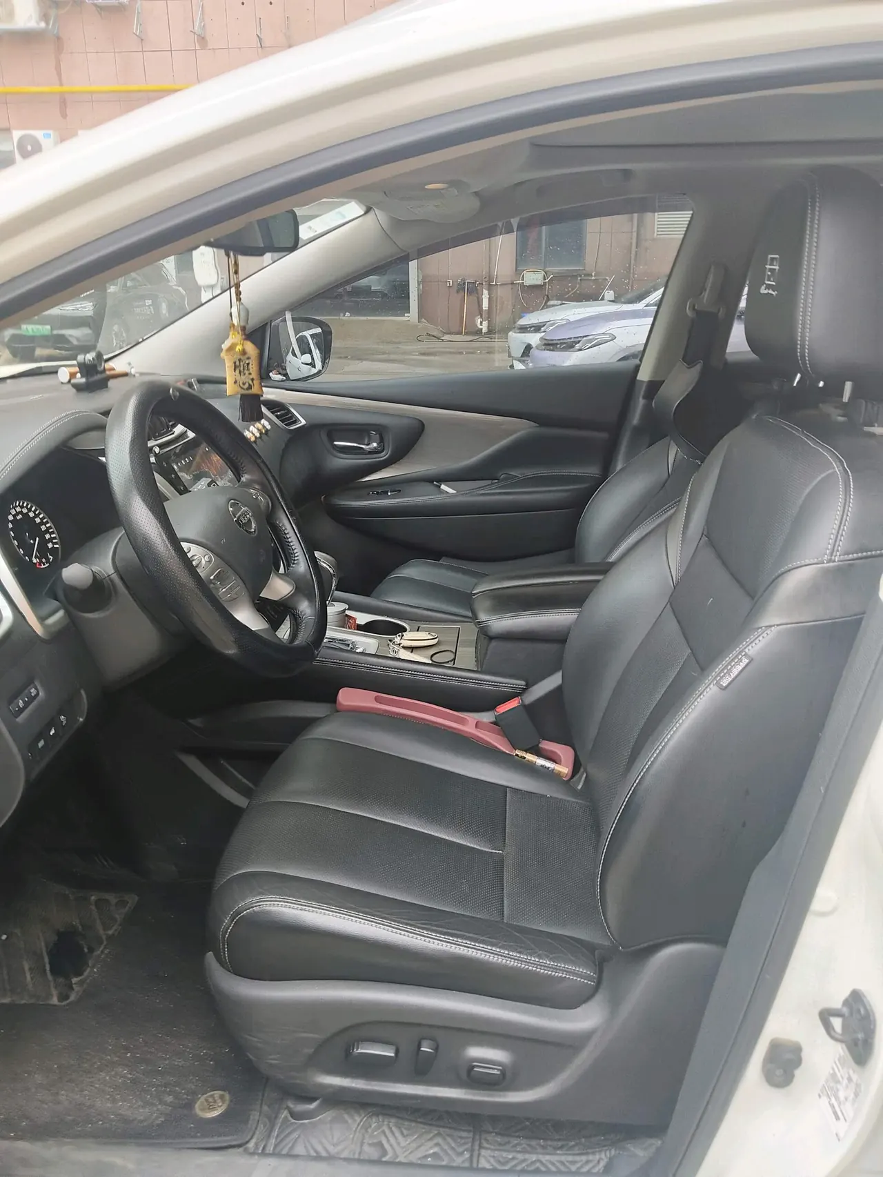 Nissan 2021 Loulan HEV 2.5T Stepless S/C HEV XE Four-wheel Drive Zhilian Zunshang Edition Automatic Gear 6