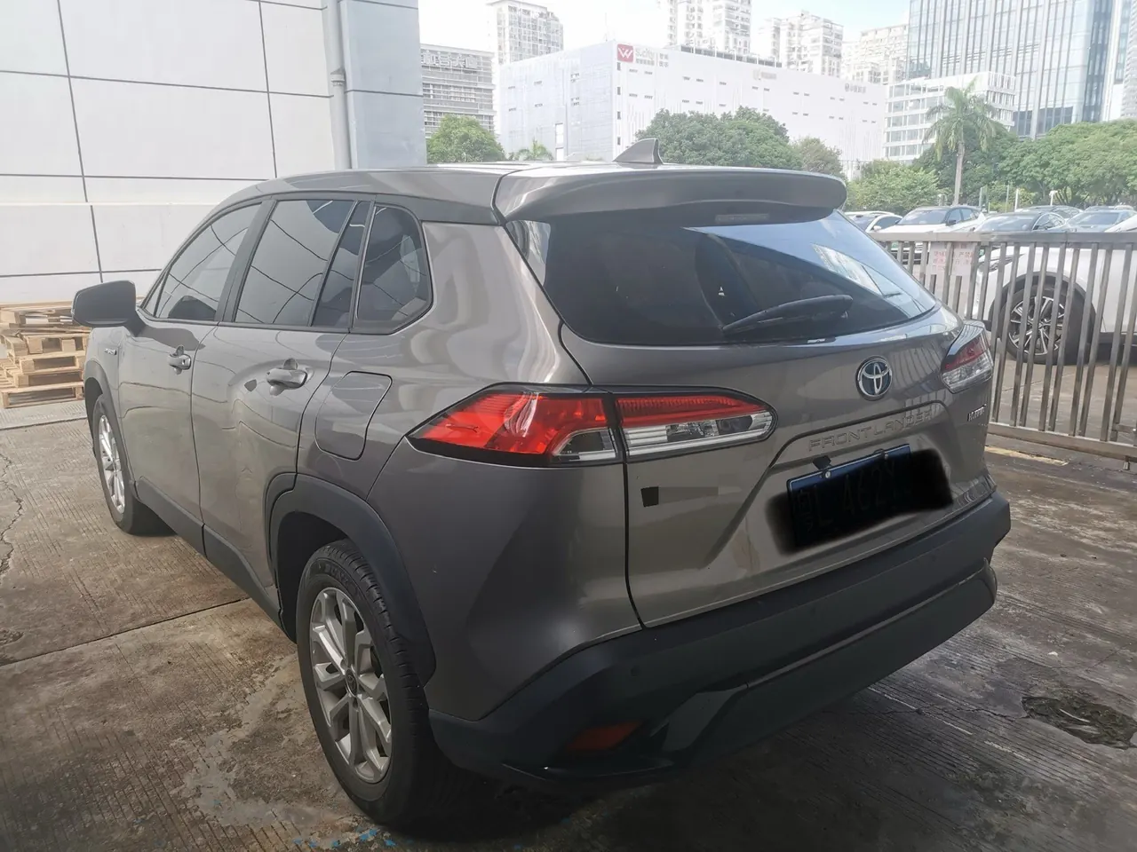 Toyota 2024 Fenglanda Shuangqing 2.0 Stepless Intelligent Electric Hybrid Leading Edition Automatic Gear 6