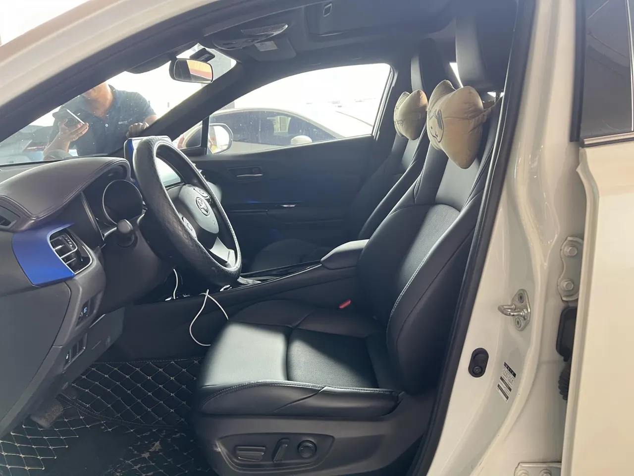 Toyota 2020 C- HR 2.0 stepless leading version of automatic gear 7