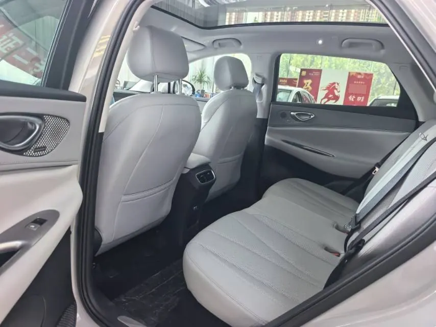 BYD 2026 Sea Lion 06 EV 710 Yuanhang Flagship Automatic Gear 5