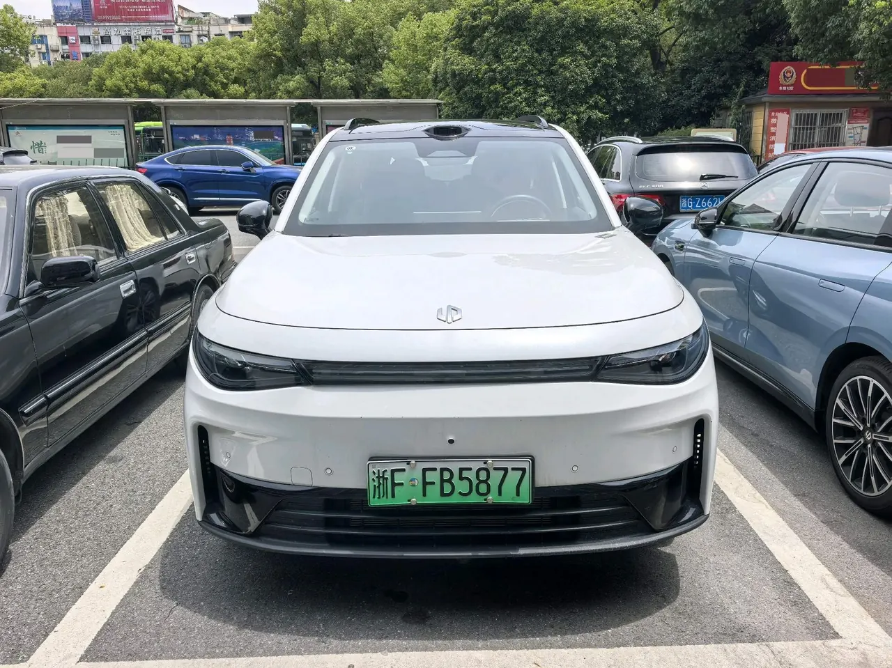 Leapmotor 2026 C 16 280 Laser Radar Zhizun Edition 6-seat Automatic Gear 2