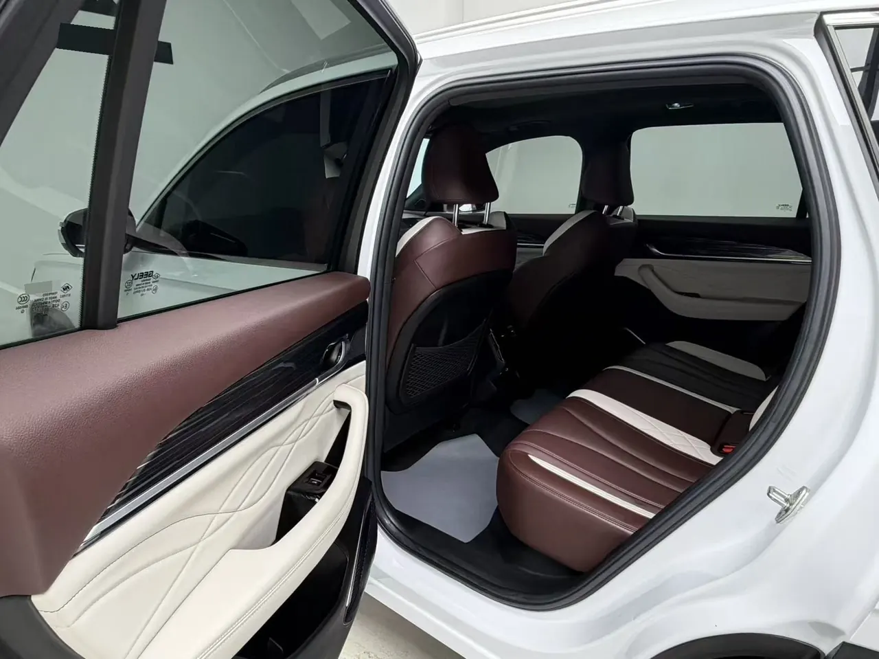 Geely 2021 XingyueL (Monjaro) 2.0TD EVO two-wheel drive distinguished automatic transmission 5