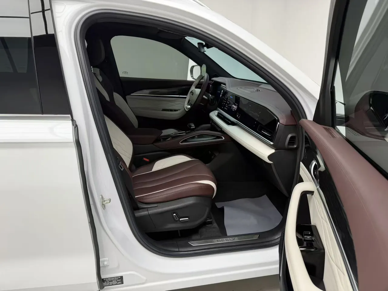 Geely 2021 XingyueL (Monjaro) 2.0TD EVO two-wheel drive distinguished automatic transmission 6