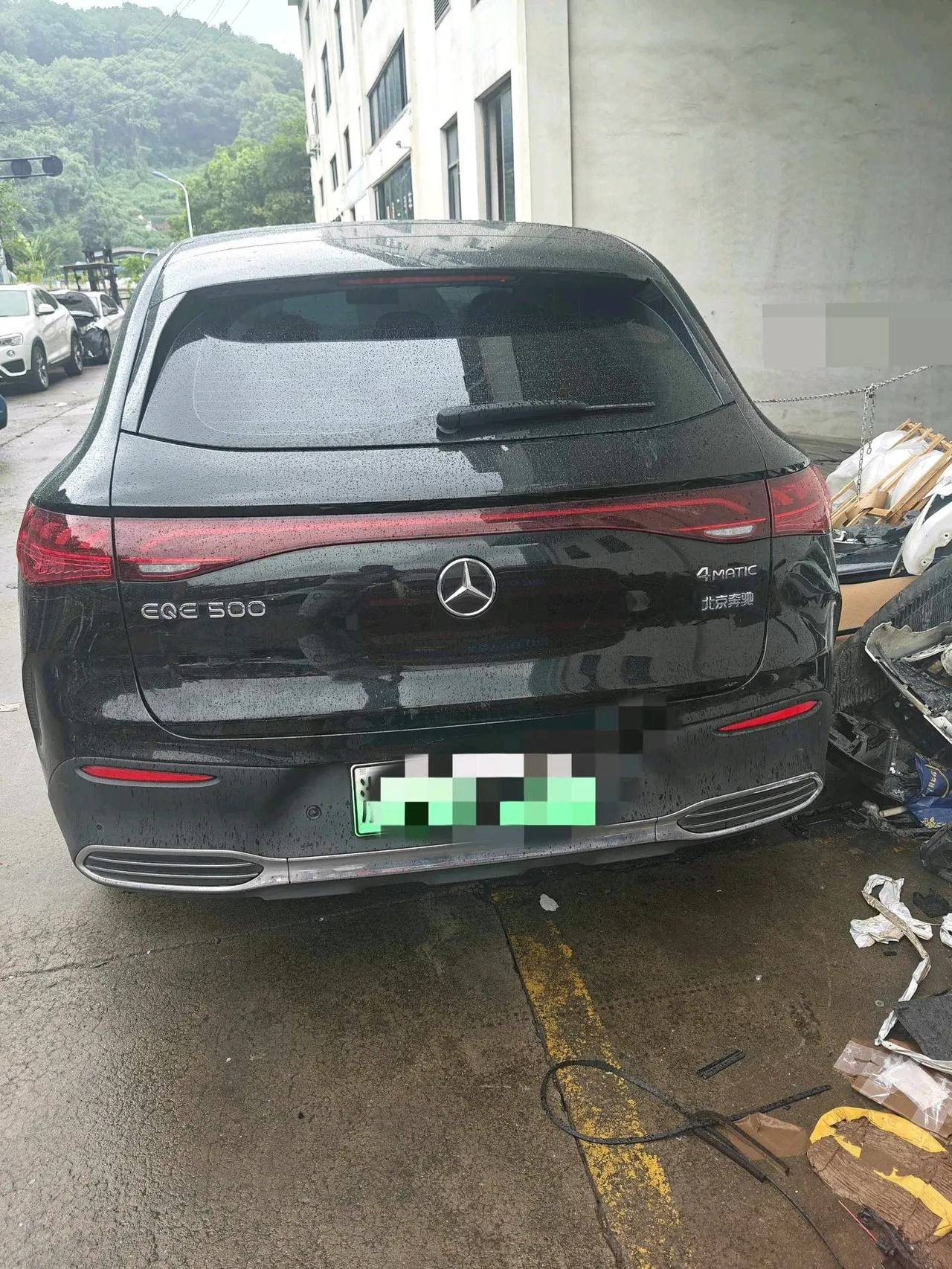 Mercedes Benz 2024 EQE SUV 500 4MATIC EQE SUV 500 4MATIC Deluxe Edition Automatic 6