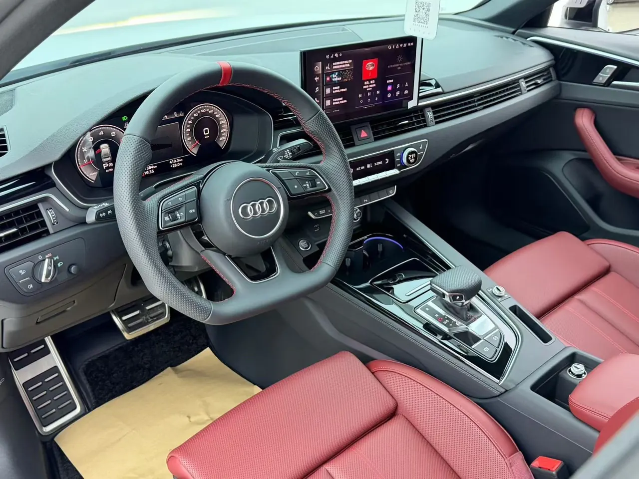 Audi 2024 A4L 2.0TFSI 40TFSI Deluxe Dynamic Automatic 4