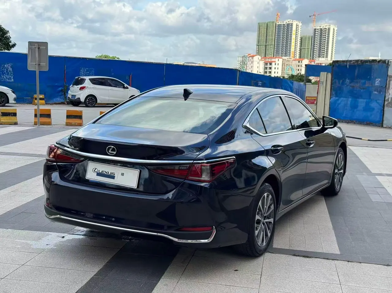 Lexus ES (Imported) 2022 ES200 2.0 Stepless Premium Edition Automatic Gear 6