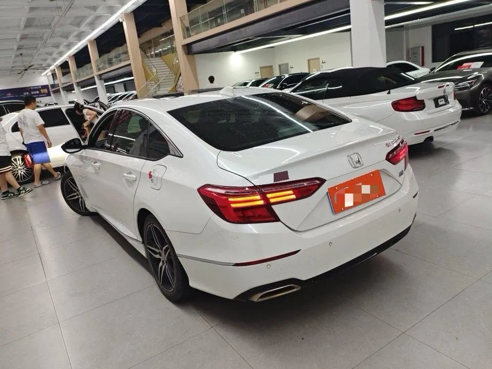 Honda 2022 INSPIRE (Yingshi Pai) 1.5T Stepless 260TURBO Jingyue Edition Automatic Gear 3