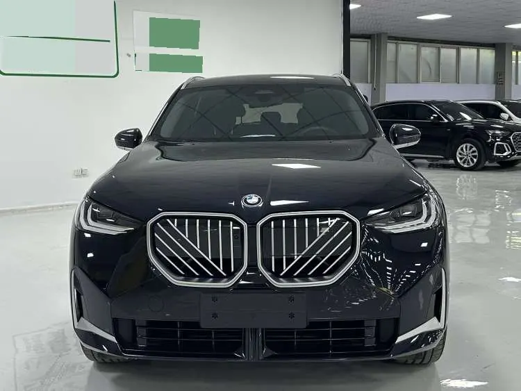 BMW 2025 X3 xDrive25L 2.0T luxury set automatic gear 2