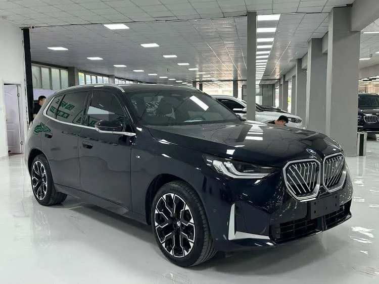BMW 2025 X3 xDrive25L 2.0T luxury set automatic gear 3