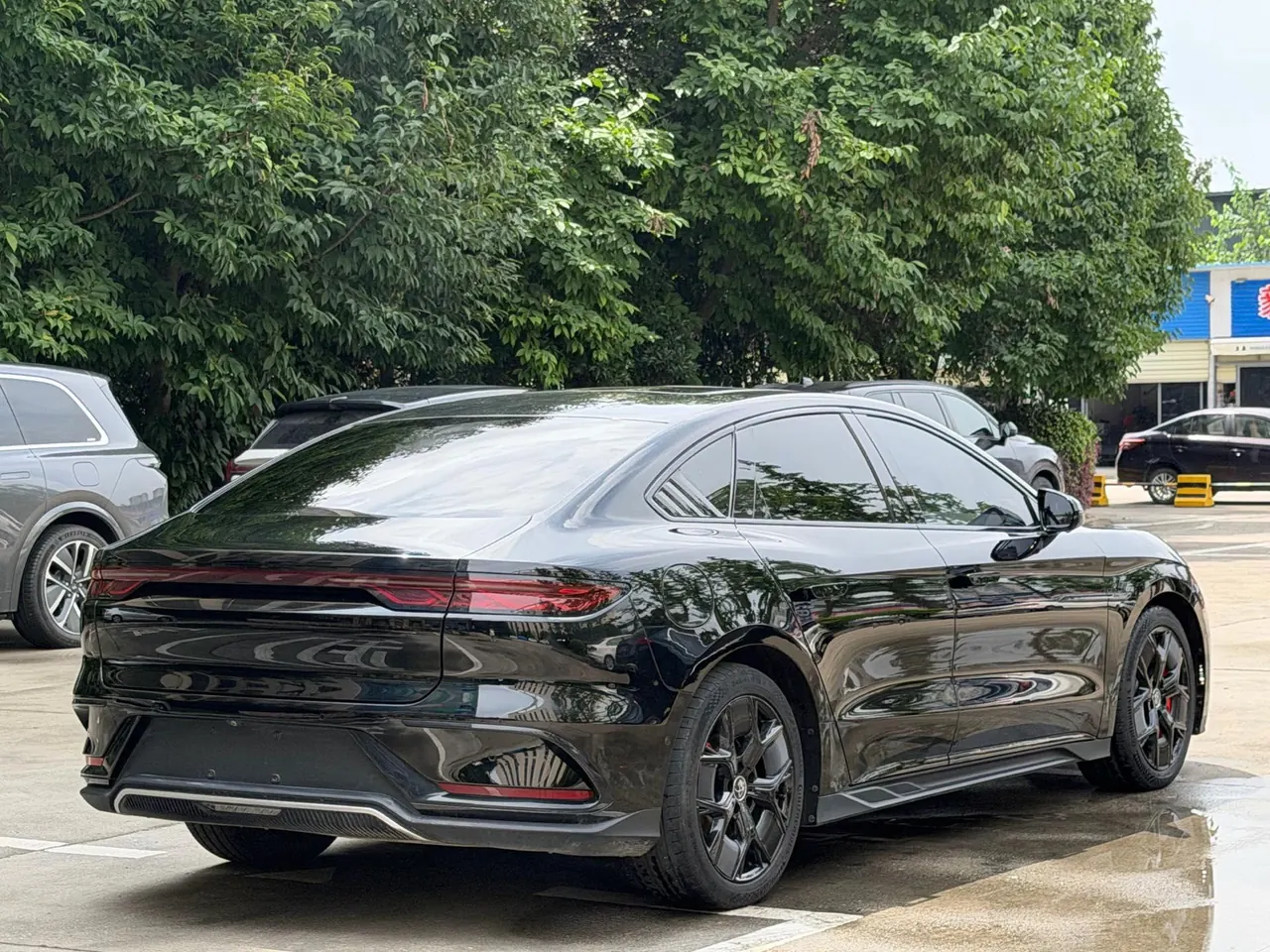 BYD 2022 Han Chuangshi 715KM precursor flagship automatic gear 11