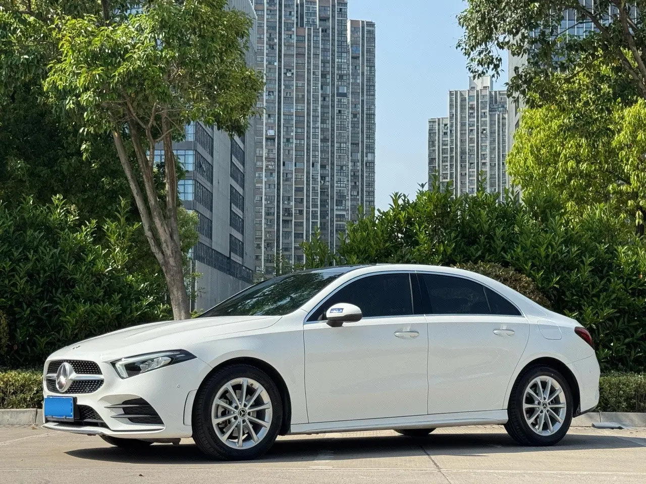 Open image lightbox: Mercedes Benz Class A 2020 A 200 L 1.3T Fashion (Modified) Automatic Gear