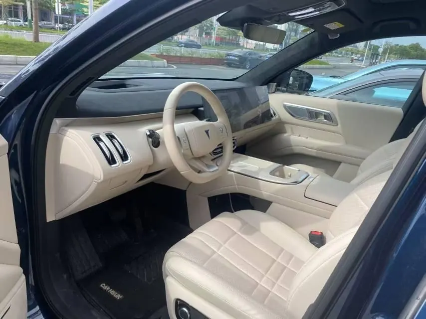 ChangAn Deepal 2025 S09 four-wheel drive Ultra long endurance high fixed version of automatic gear 3