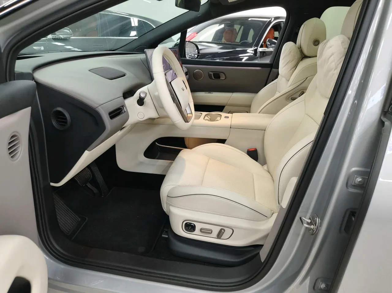 Li 2025 I 300.00g Drive Standard Edition Automatic Gear 4