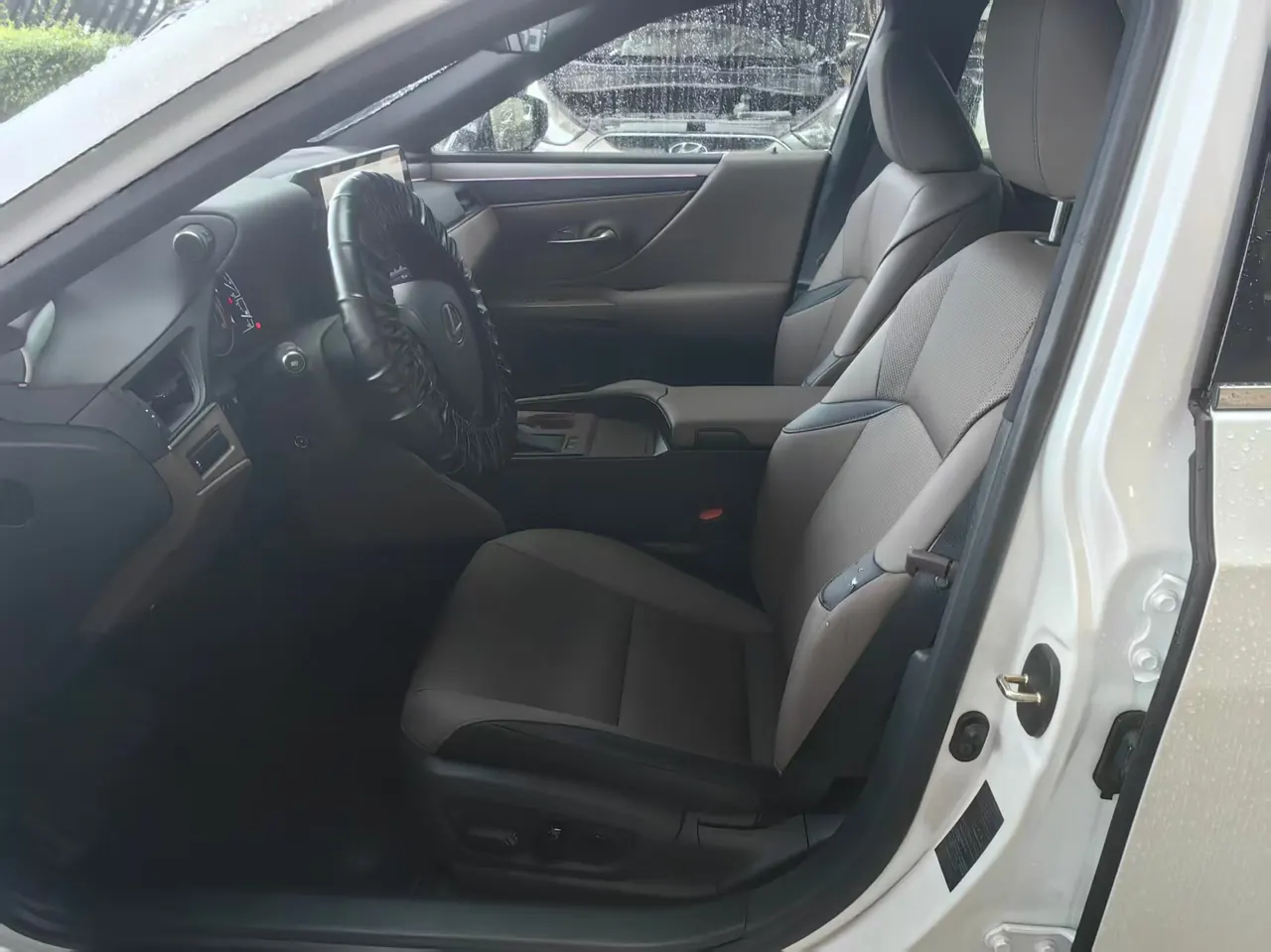 Lexus ES (Imported) 2025 ES200 2.0 Stepless Edition Automatic Gear 2