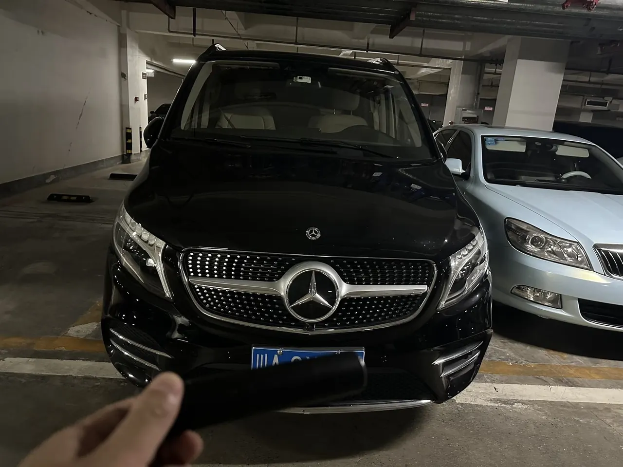 Mercedes Benz V 2020V 260 L 2.0T Deluxe Edition Automatic Gear 2