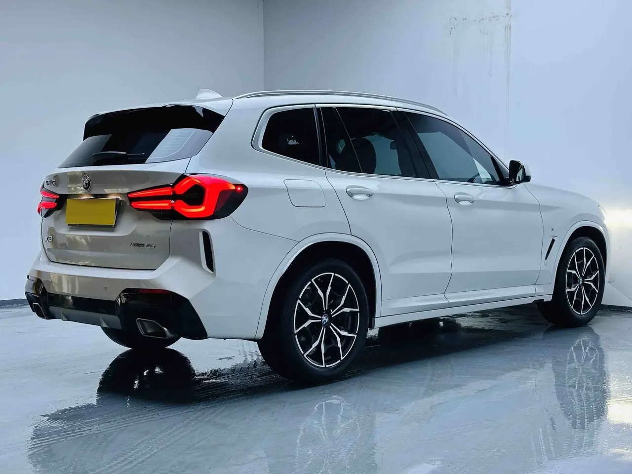 BMW 2022 X3 xDrive30i 2.0T Leading M Obsidian Night Kit (Changed to 2) Automatic Gear 3