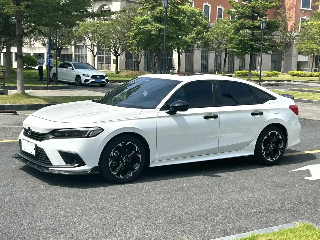 Open image lightbox: Honda 2022 Civic 1.5T Stepless 240TURBO Combustion Edition Automatic Gear
