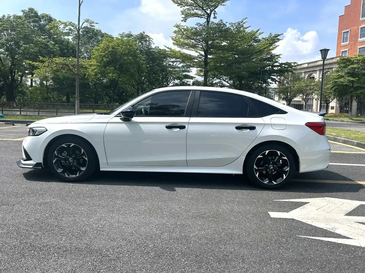 Honda 2022 Civic 1.5T Stepless 240TURBO Combustion Edition Automatic Gear 4