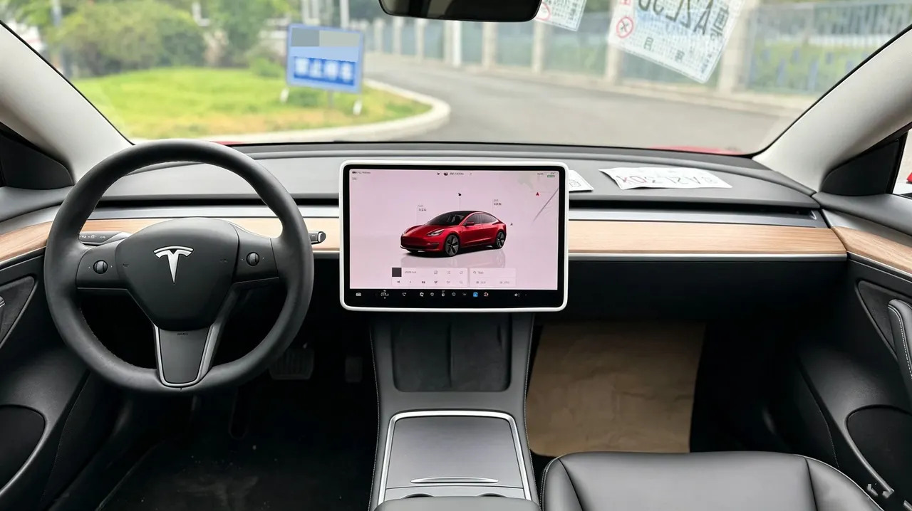 Tesla 2022 Model 3 rear-wheel drive version of automatic transmission 8