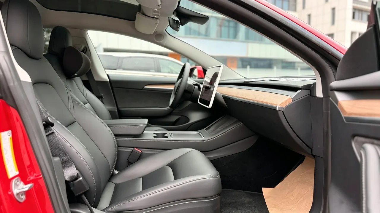 Tesla 2022 Model 3 rear-wheel drive version of automatic transmission 9