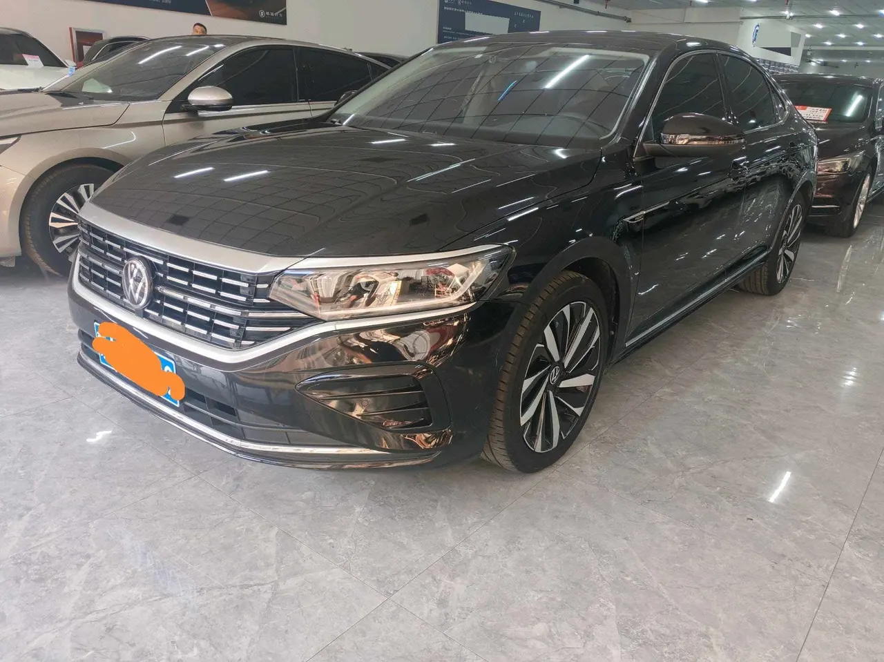 打开图片灯箱:Volkswagen 2023 Passat 2.0TSI 330TSI Star Elite Edition (Modified) Automatic Gear