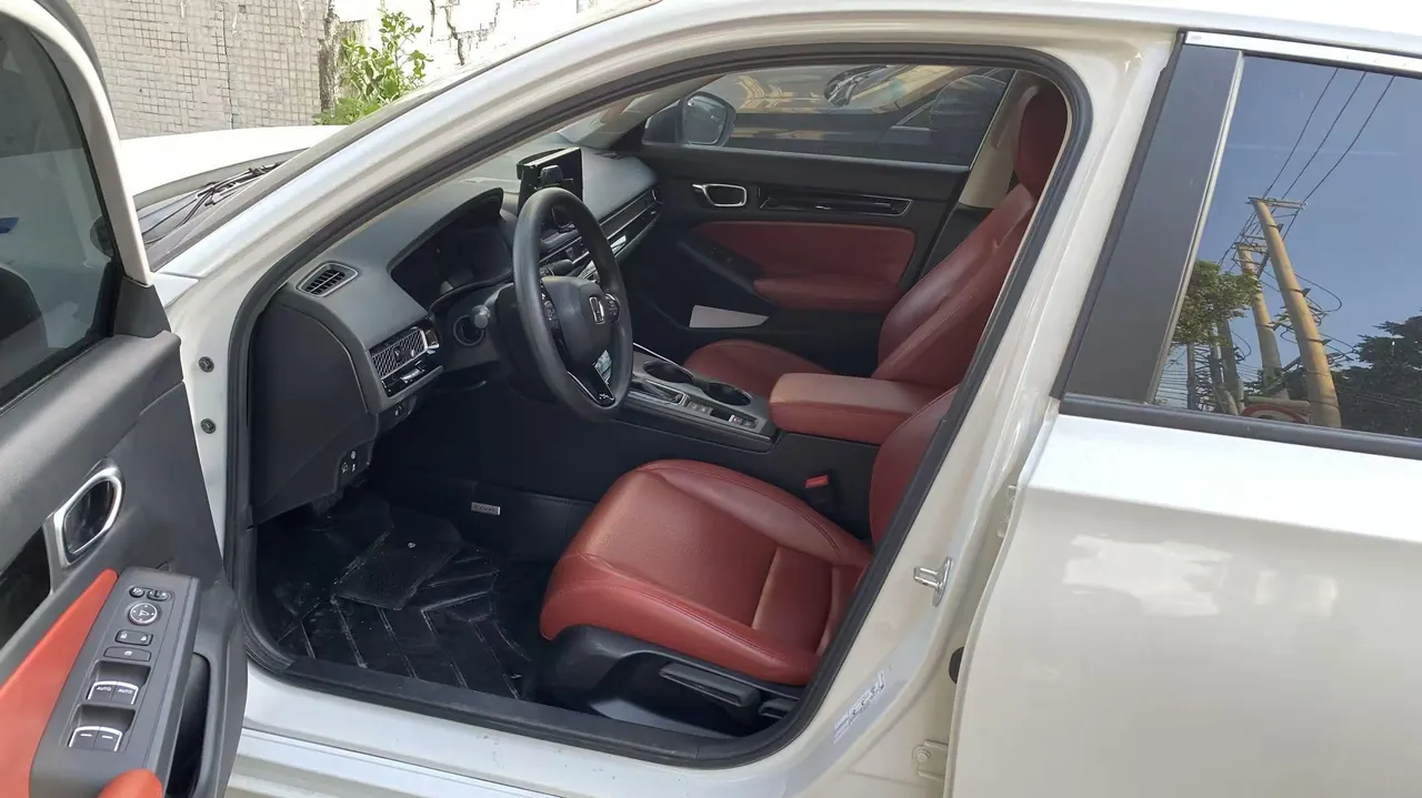 Honda 2023 Civic 1.5T CVT 240TURBO Sporty Edition Automatic 4