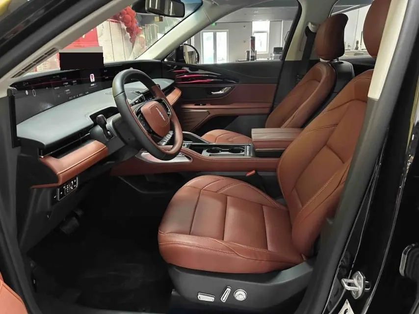 Lincoln 2025 Navigator 2.0T Four Drive Zunyi Edition Automatic Gear 5
