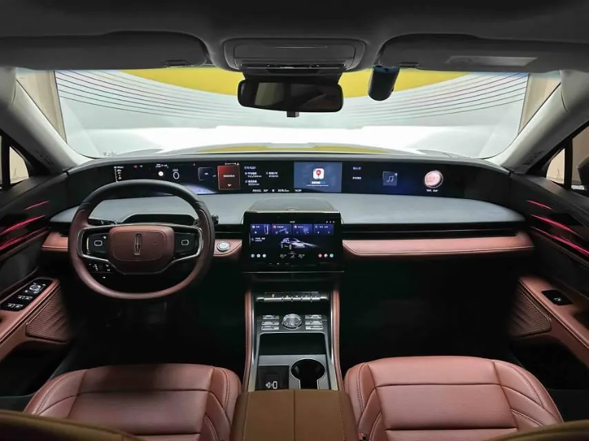 Lincoln 2025 Navigator 2.0T Four Drive Zunyi Edition Automatic Gear 6