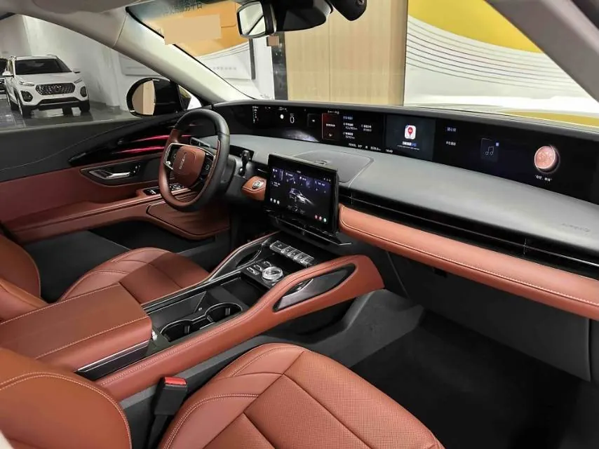 Lincoln 2025 Navigator 2.0T Four Drive Zunyi Edition Automatic Gear 7