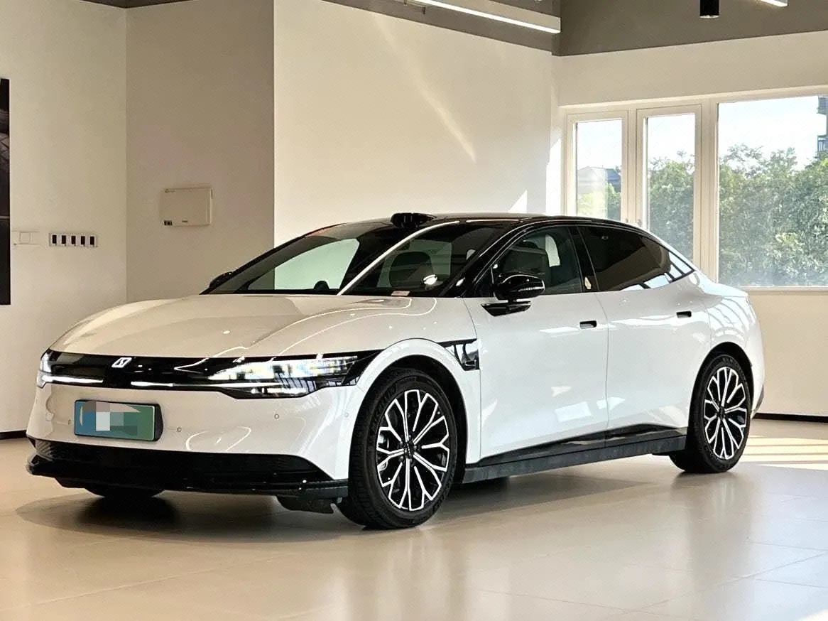 Open image lightbox: Zeekr 2025 Zeekr 007 Long Endurance Rear Drive Smart Driving Edition 100kWh Automatic Transmission