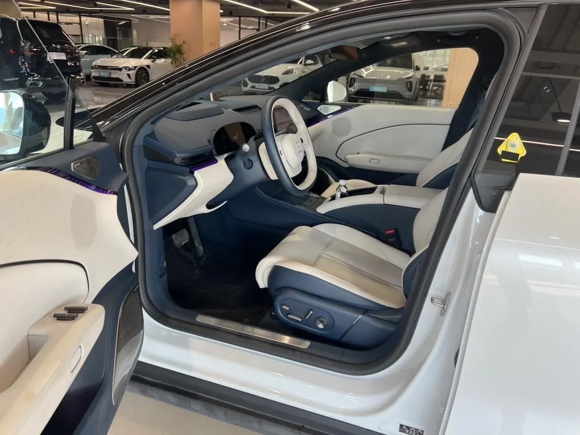 Zeekr 2025 Zeekr 007 Long Endurance Rear Drive Smart Driving Edition 100kWh Automatic Transmission 2