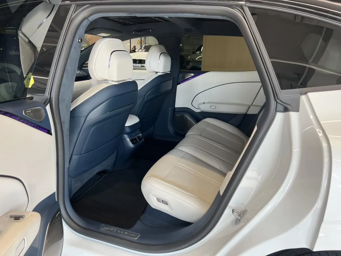 Zeekr 2025 Zeekr 007 Long Endurance Rear Drive Smart Driving Edition 100kWh Automatic Transmission 3