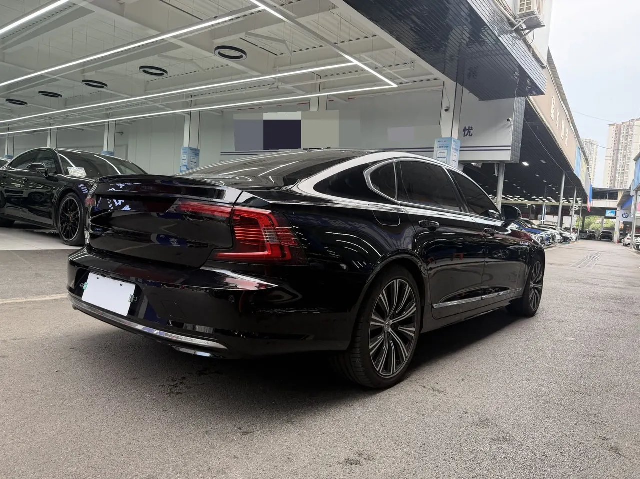 Volvo 2023 S90 48V 2.0T B5 Zhiyuan Deluxe Edition Automatic Gear 19