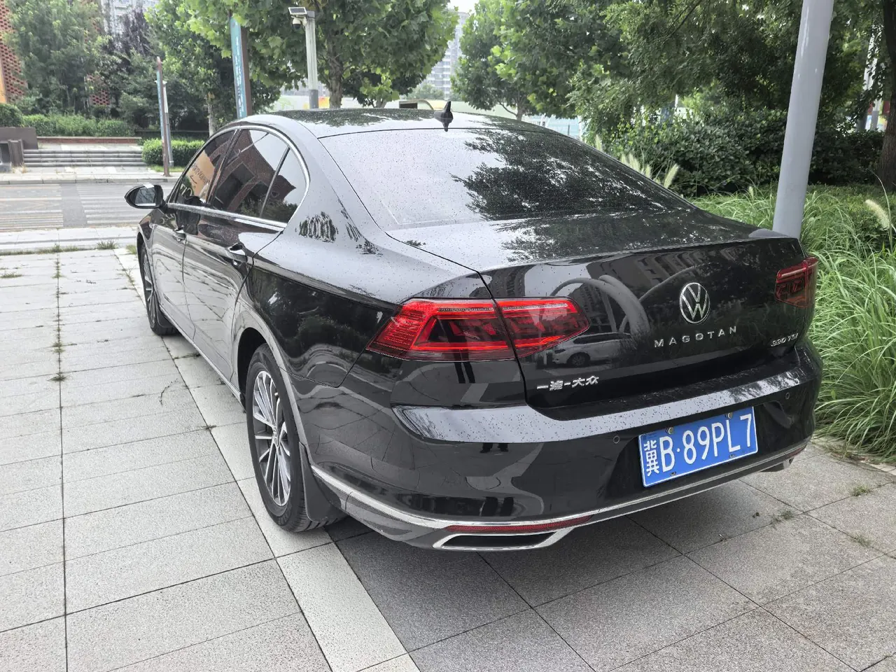 Volkswagen 2020 Magotan 2.0TSI 330TSI luxury automatic transmission 2