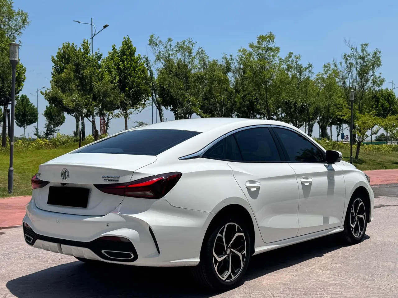 MG 2025 MG5 1.5TGI 300TGI Global Flagship Automatic Gear 4
