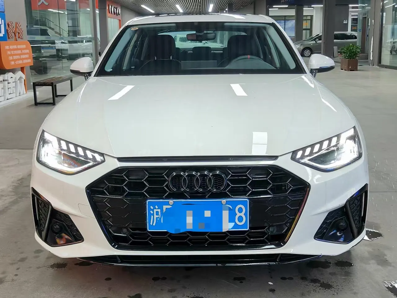 Audi 2025 A4L 2.0TFSI 40TFSI 2 million Yuexiang Edition Fashion Dynamic Automatic Gear 2