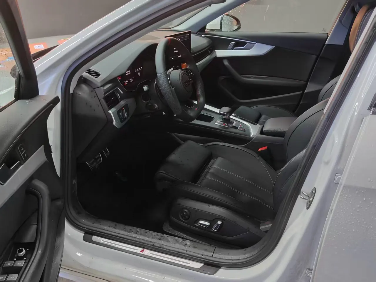 Audi 2025 A4L 2.0TFSI 40TFSI 2 million Yuexiang Edition Fashion Dynamic Automatic Gear 3