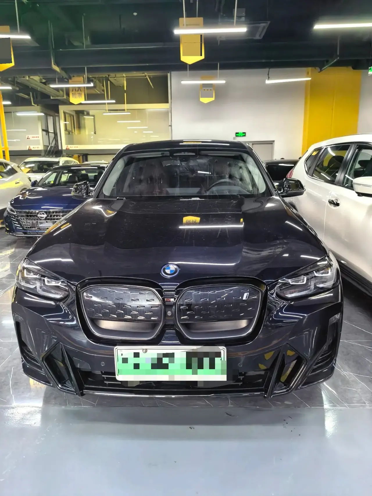 BMW 2023 iX3 leading automatic 2