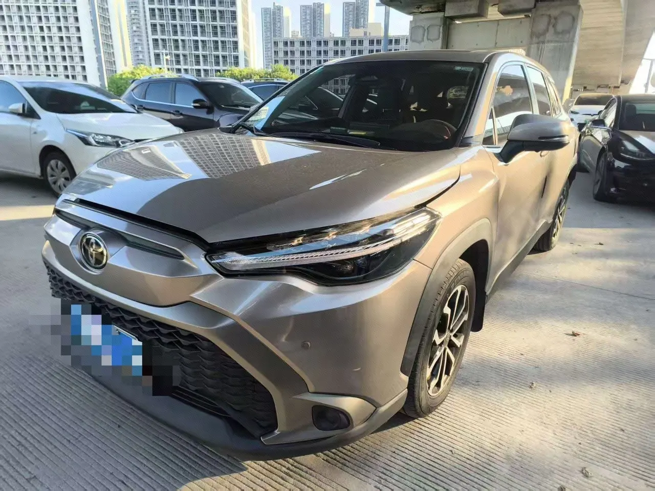 打开图片灯箱:Toyota 2023 Fenglanda 2.0 Stepless Deluxe Edition Automatic Transmission
