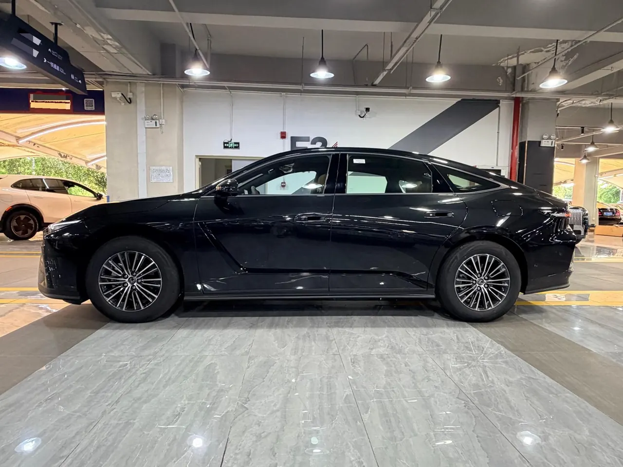 Lexus ES (Imported) 2026 ES300h 2.0 Stepless Automatic Gear 7