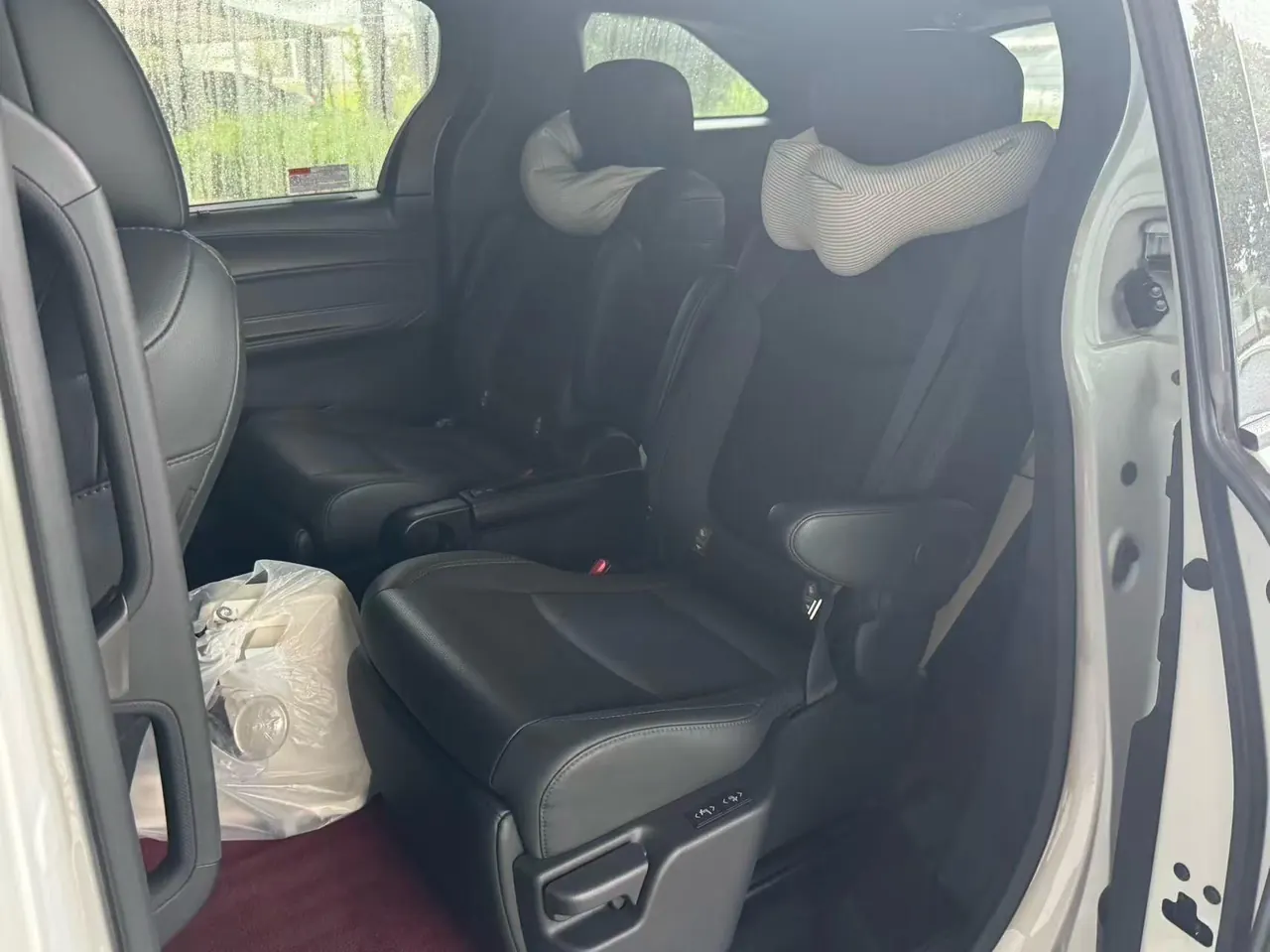 Toyota 2023 Sana 2.5 Stepless Platinum Edition Automatic Transmission 6