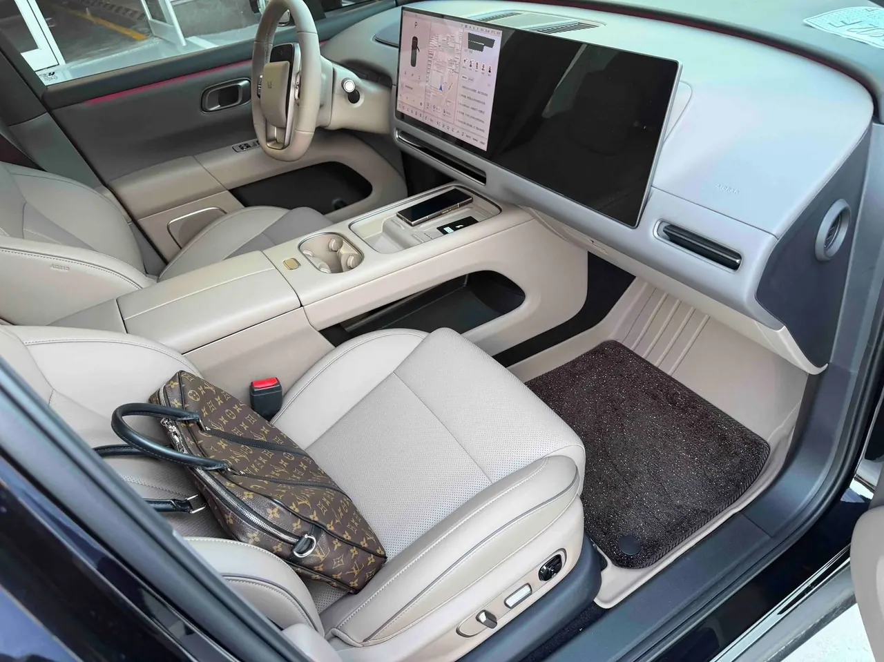 Li 2025 i8 Standard Edition Automatic Gear 6
